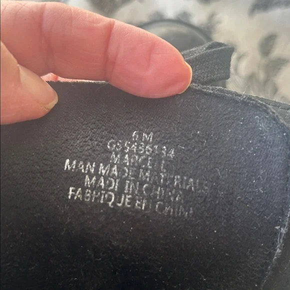 MIA Black Faux Croc-Embossed Combat Boots size 6 - Picture 8 of 8